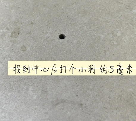 四平市瓷砖空鼓维修公司专业解答在瓷砖铺贴过程中，如果砂料搅拌不均匀，将会带来以下问题